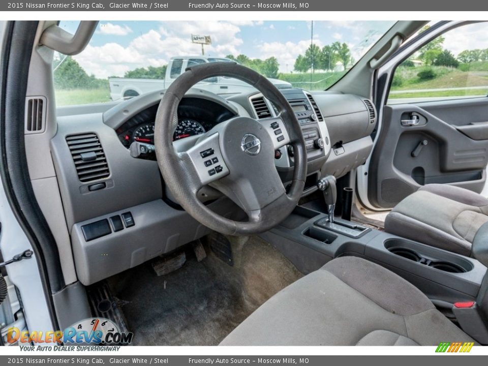 Dashboard of 2015 Nissan Frontier S King Cab Photo #20