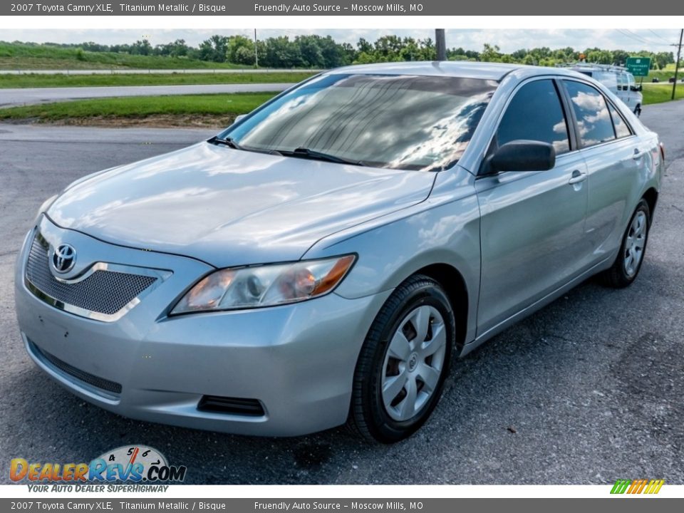 2007 Toyota Camry XLE Titanium Metallic / Bisque Photo #8