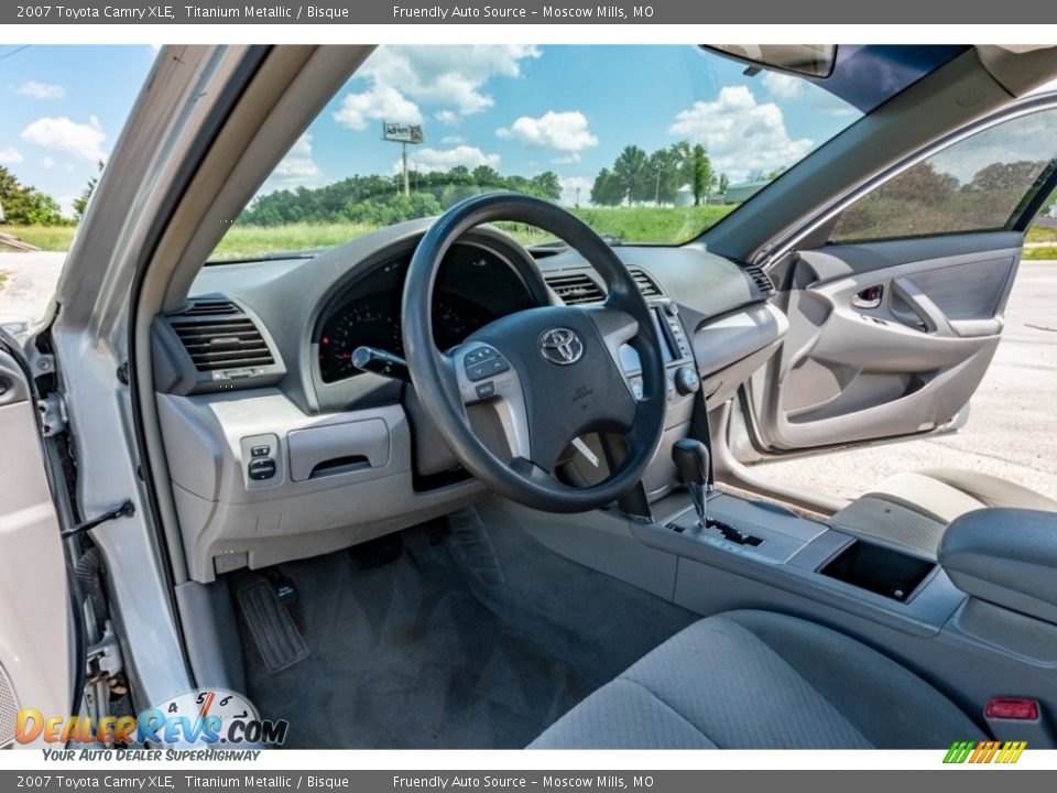 2007 Toyota Camry XLE Titanium Metallic / Bisque Photo #19