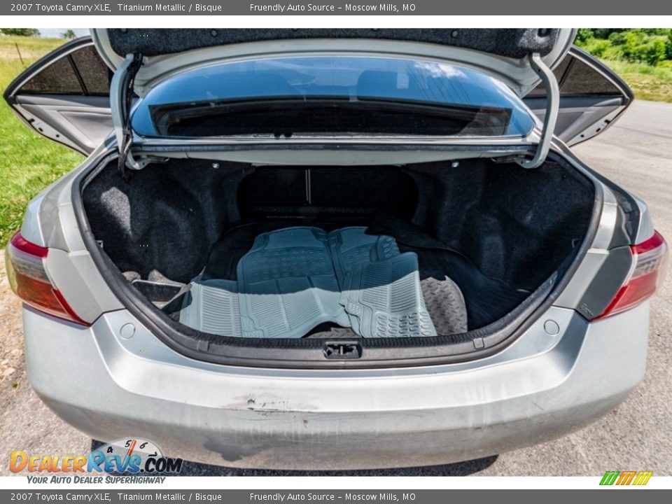 2007 Toyota Camry XLE Titanium Metallic / Bisque Photo #23