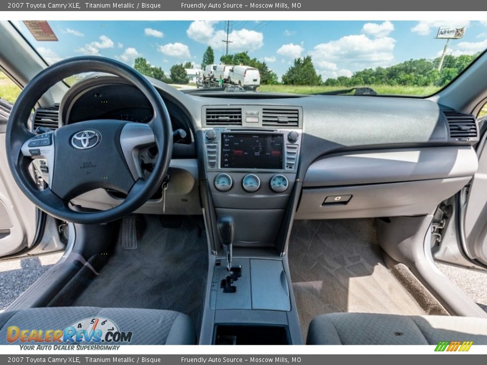 2007 Toyota Camry XLE Titanium Metallic / Bisque Photo #30