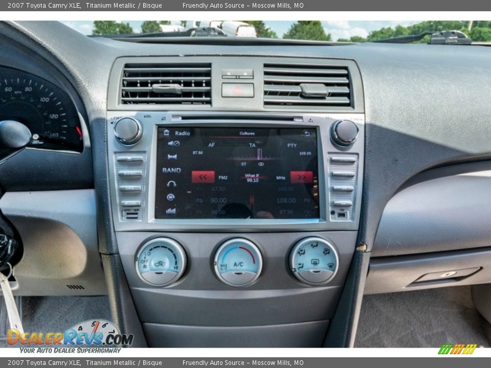 2007 Toyota Camry XLE Titanium Metallic / Bisque Photo #31