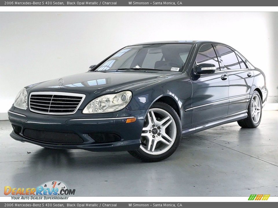 Front 3/4 View of 2006 Mercedes-Benz S 430 Sedan Photo #12