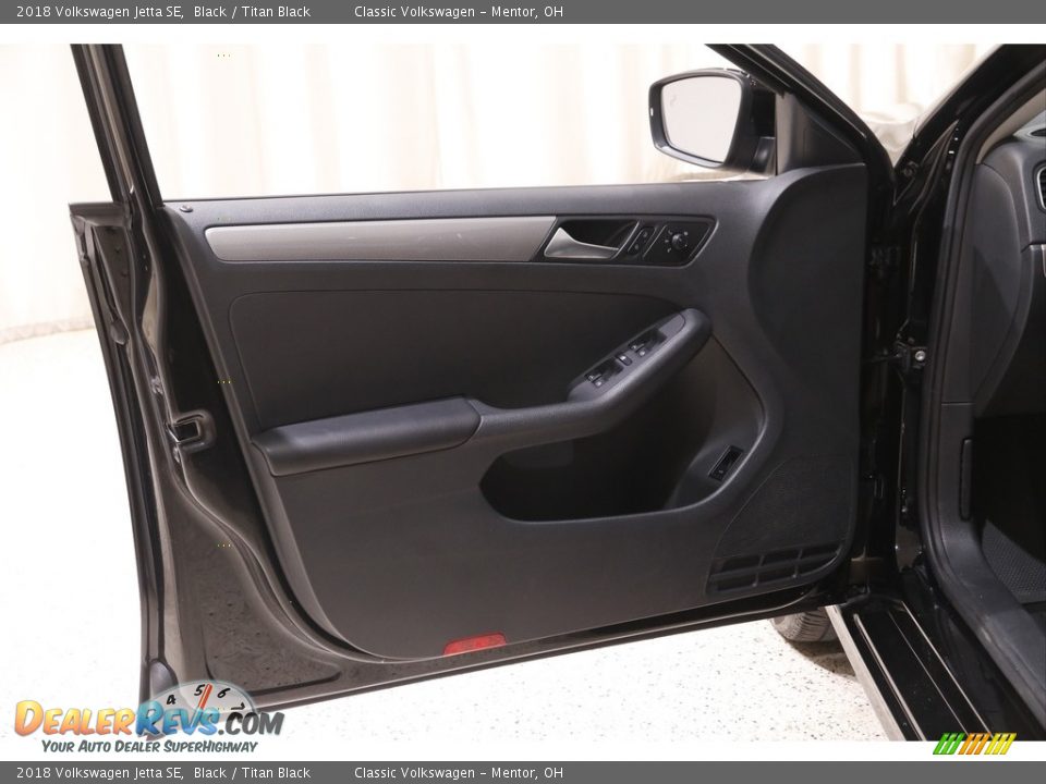 2018 Volkswagen Jetta SE Black / Titan Black Photo #4