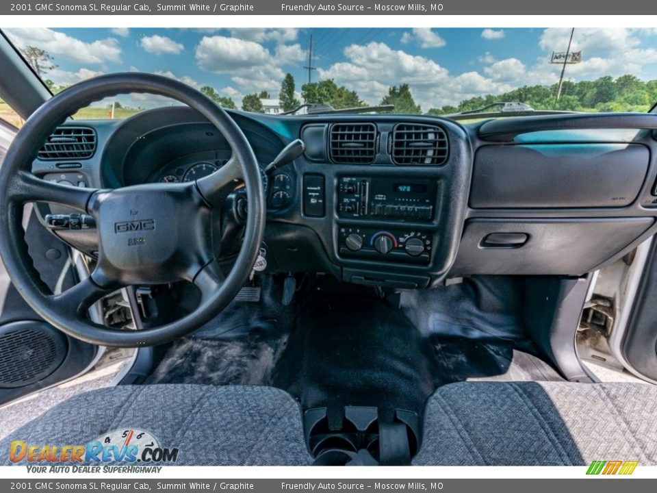 Graphite Interior - 2001 GMC Sonoma SL Regular Cab Photo #28