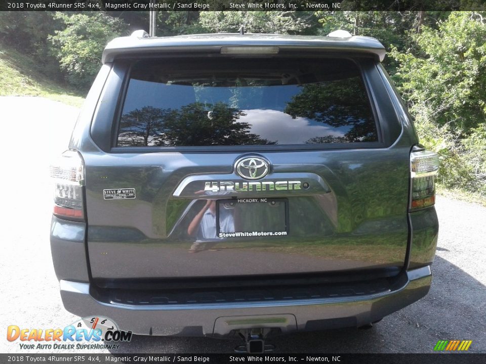 2018 Toyota 4Runner SR5 4x4 Magnetic Gray Metallic / Sand Beige Photo #8