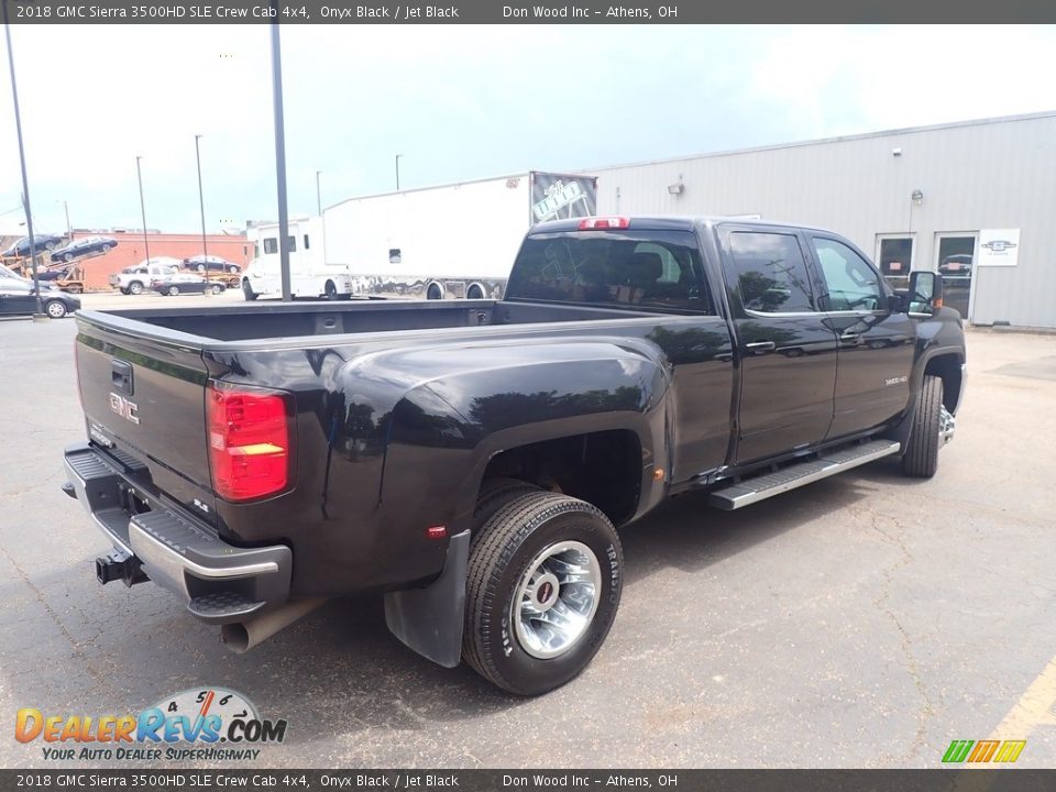 2018 GMC Sierra 3500HD SLE Crew Cab 4x4 Onyx Black / Jet Black Photo #17