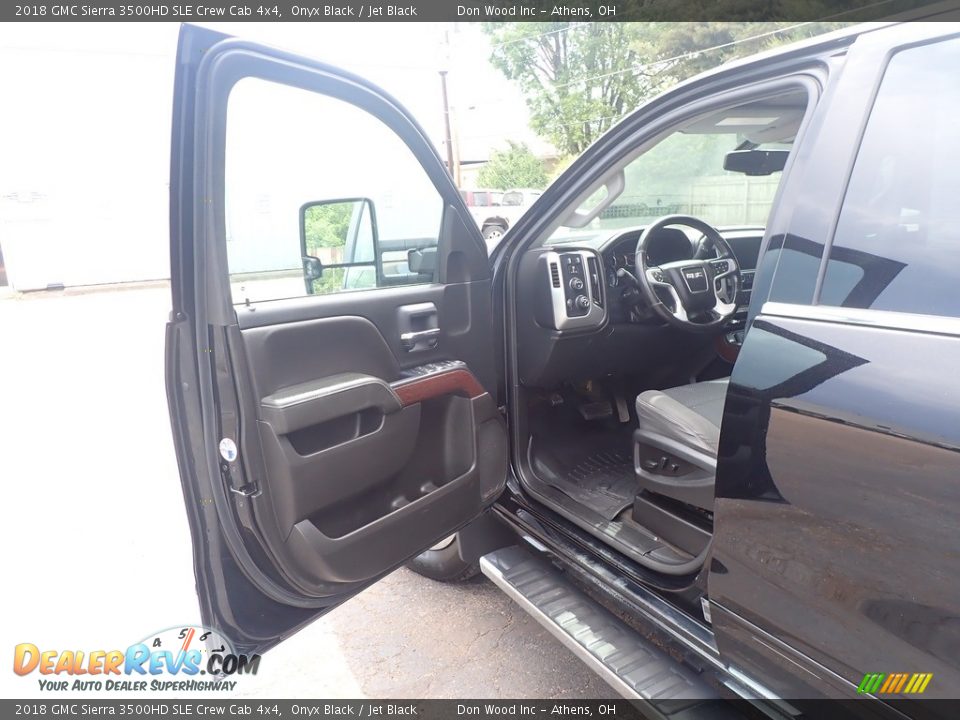 2018 GMC Sierra 3500HD SLE Crew Cab 4x4 Onyx Black / Jet Black Photo #20