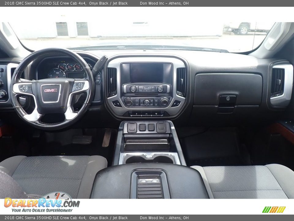 2018 GMC Sierra 3500HD SLE Crew Cab 4x4 Onyx Black / Jet Black Photo #24