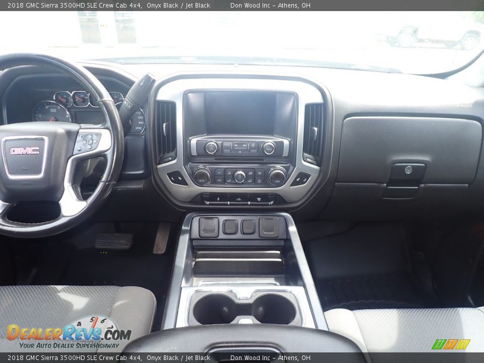2018 GMC Sierra 3500HD SLE Crew Cab 4x4 Onyx Black / Jet Black Photo #25