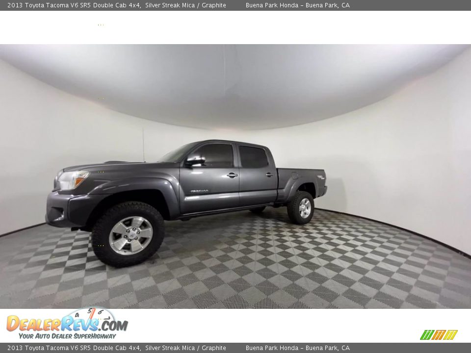 2013 Toyota Tacoma V6 SR5 Double Cab 4x4 Silver Streak Mica / Graphite Photo #5