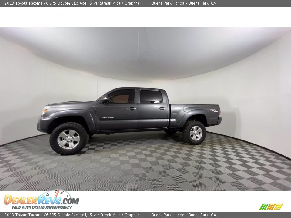 2013 Toyota Tacoma V6 SR5 Double Cab 4x4 Silver Streak Mica / Graphite Photo #6