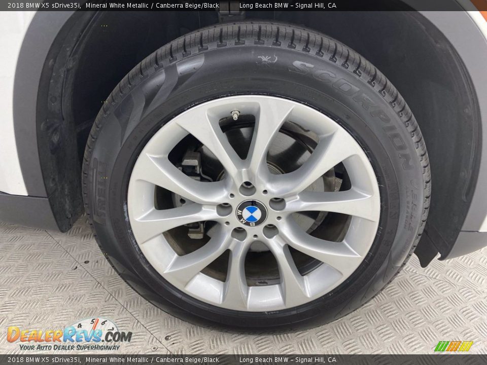 2018 BMW X5 sDrive35i Mineral White Metallic / Canberra Beige/Black Photo #6