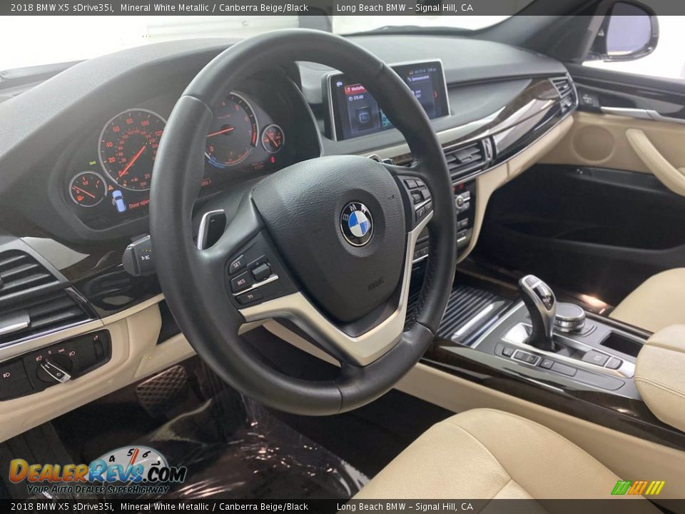 2018 BMW X5 sDrive35i Mineral White Metallic / Canberra Beige/Black Photo #16