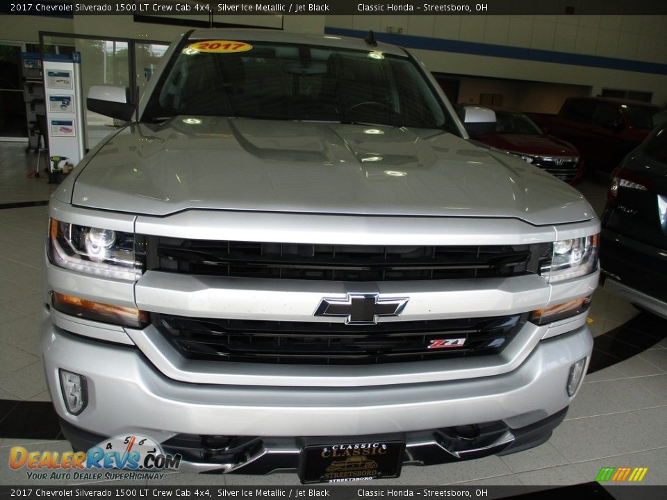 2017 Chevrolet Silverado 1500 LT Crew Cab 4x4 Silver Ice Metallic / Jet Black Photo #2