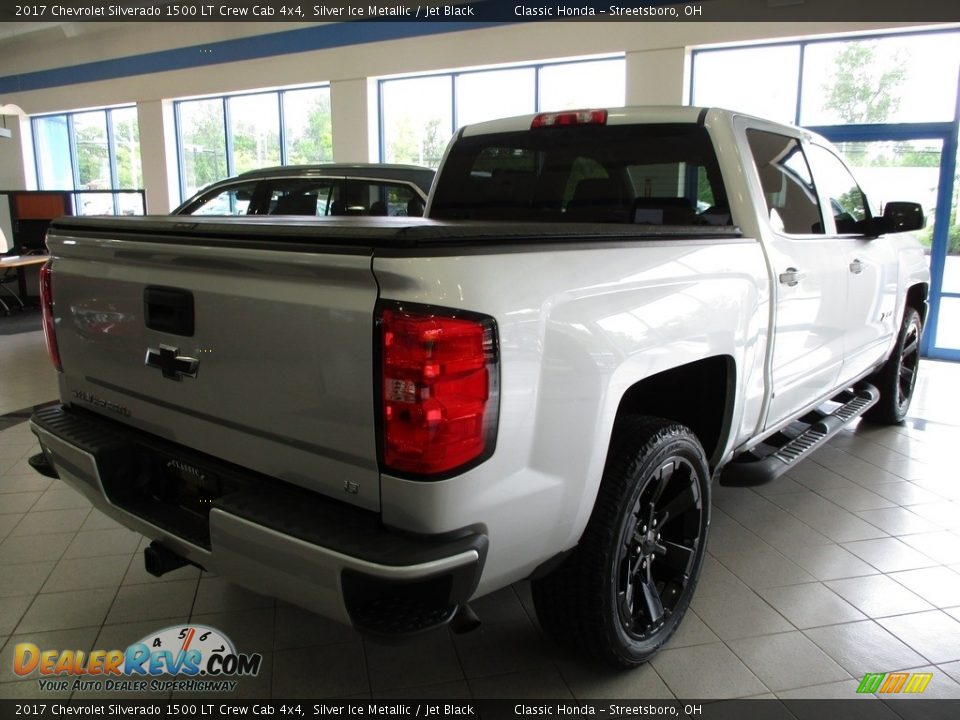 2017 Chevrolet Silverado 1500 LT Crew Cab 4x4 Silver Ice Metallic / Jet Black Photo #8
