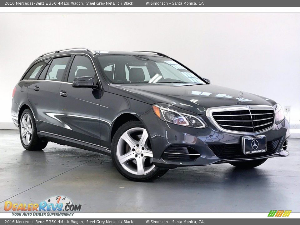 Front 3/4 View of 2016 Mercedes-Benz E 350 4Matic Wagon Photo #34