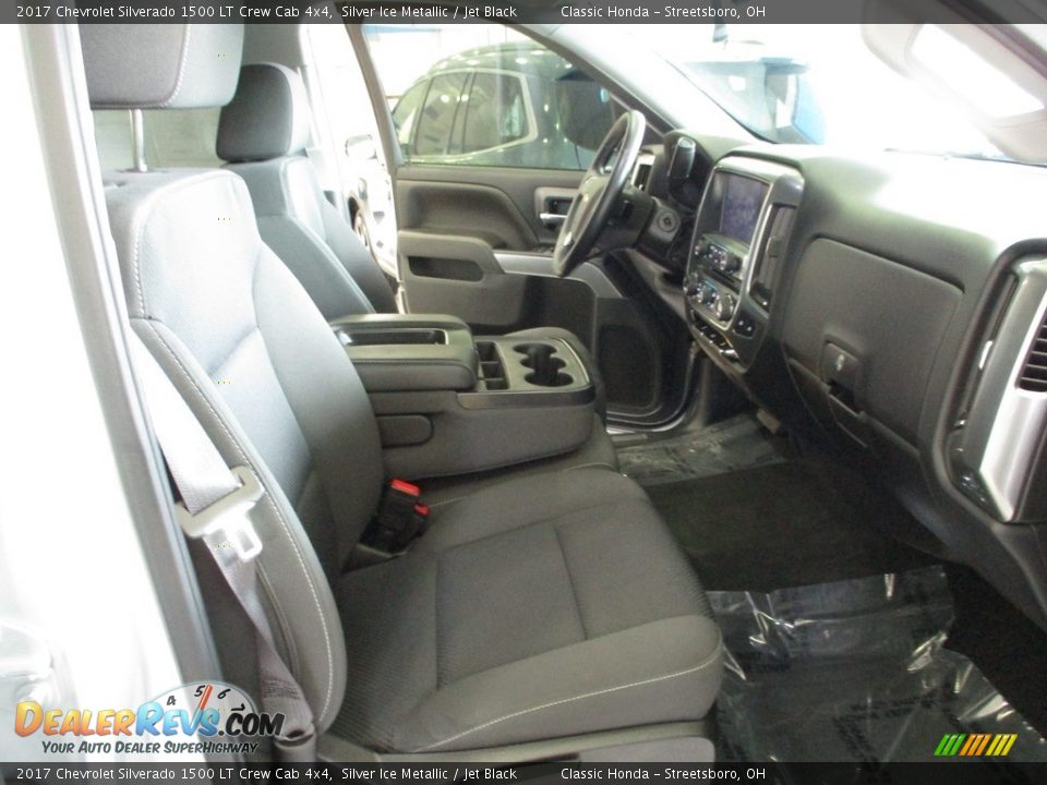 2017 Chevrolet Silverado 1500 LT Crew Cab 4x4 Silver Ice Metallic / Jet Black Photo #17