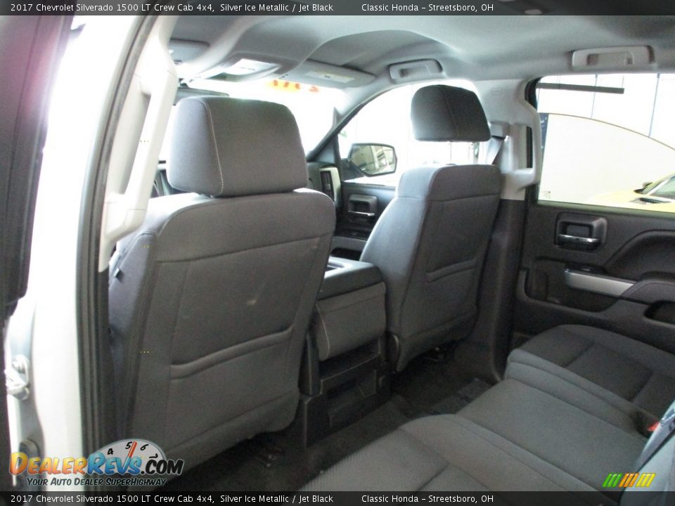 2017 Chevrolet Silverado 1500 LT Crew Cab 4x4 Silver Ice Metallic / Jet Black Photo #24