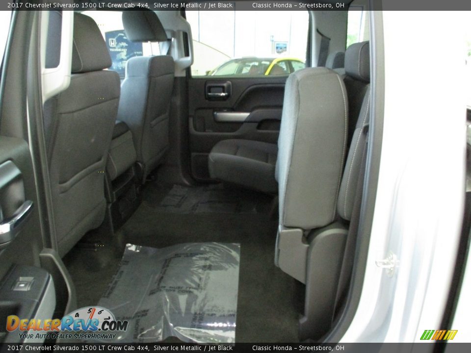 2017 Chevrolet Silverado 1500 LT Crew Cab 4x4 Silver Ice Metallic / Jet Black Photo #26