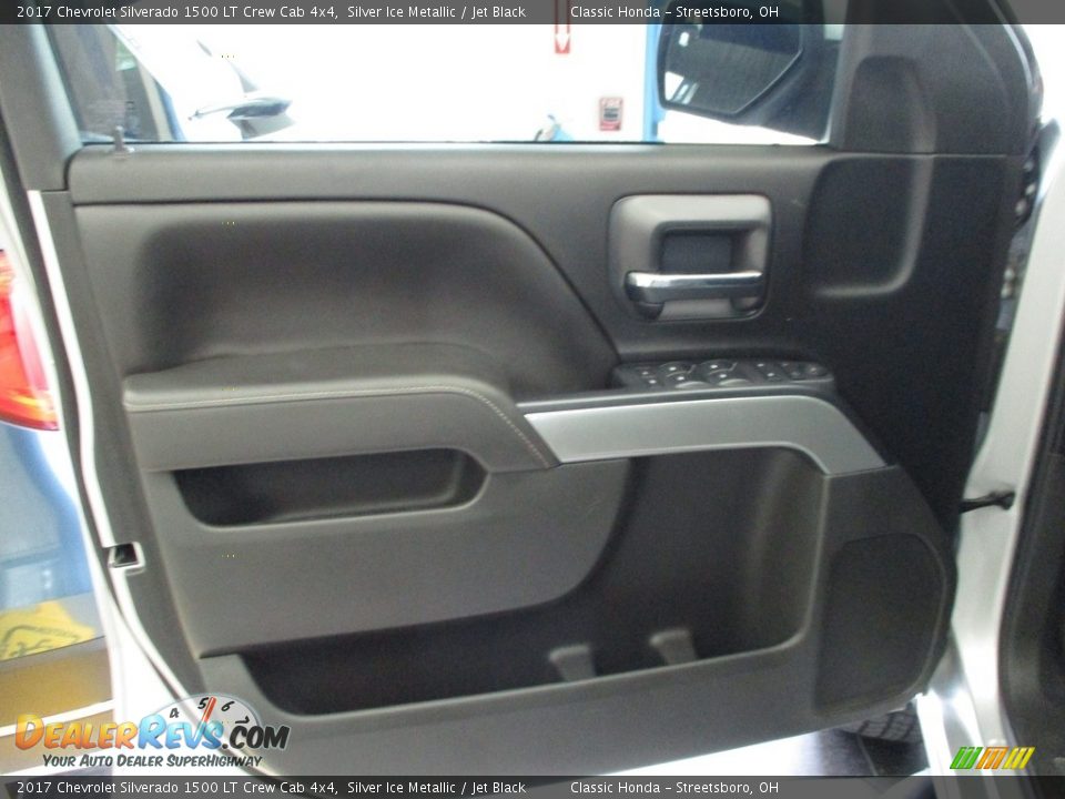2017 Chevrolet Silverado 1500 LT Crew Cab 4x4 Silver Ice Metallic / Jet Black Photo #27