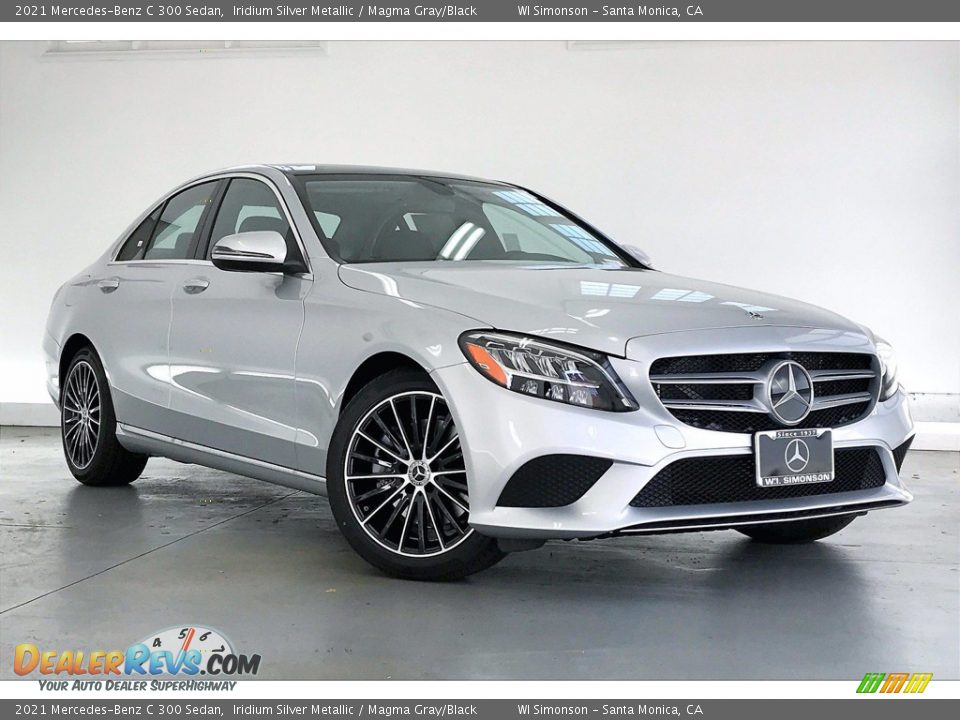 Front 3/4 View of 2021 Mercedes-Benz C 300 Sedan Photo #12