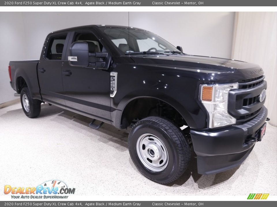 2020 Ford F250 Super Duty XL Crew Cab 4x4 Agate Black / Medium Earth Gray Photo #1