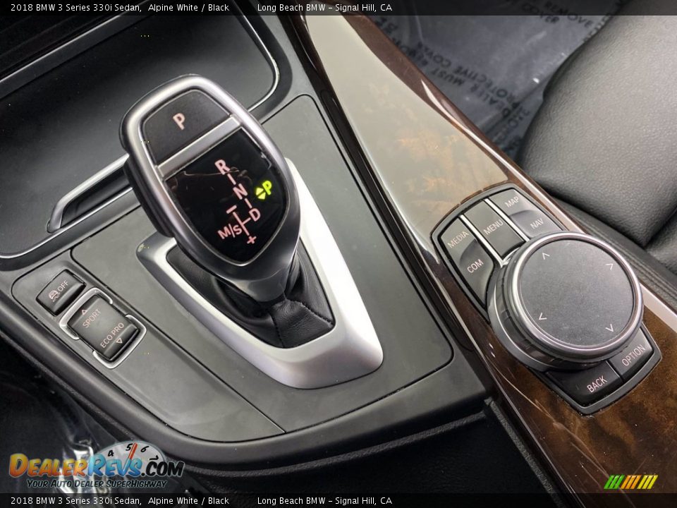 2018 BMW 3 Series 330i Sedan Alpine White / Black Photo #27