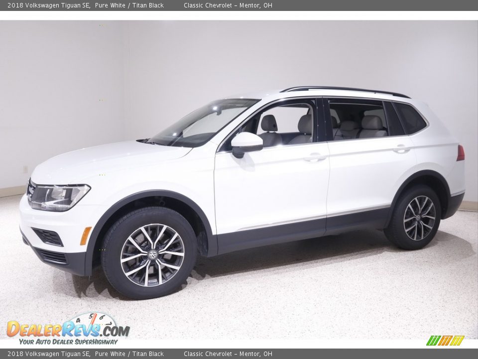 2018 Volkswagen Tiguan SE Pure White / Titan Black Photo #3