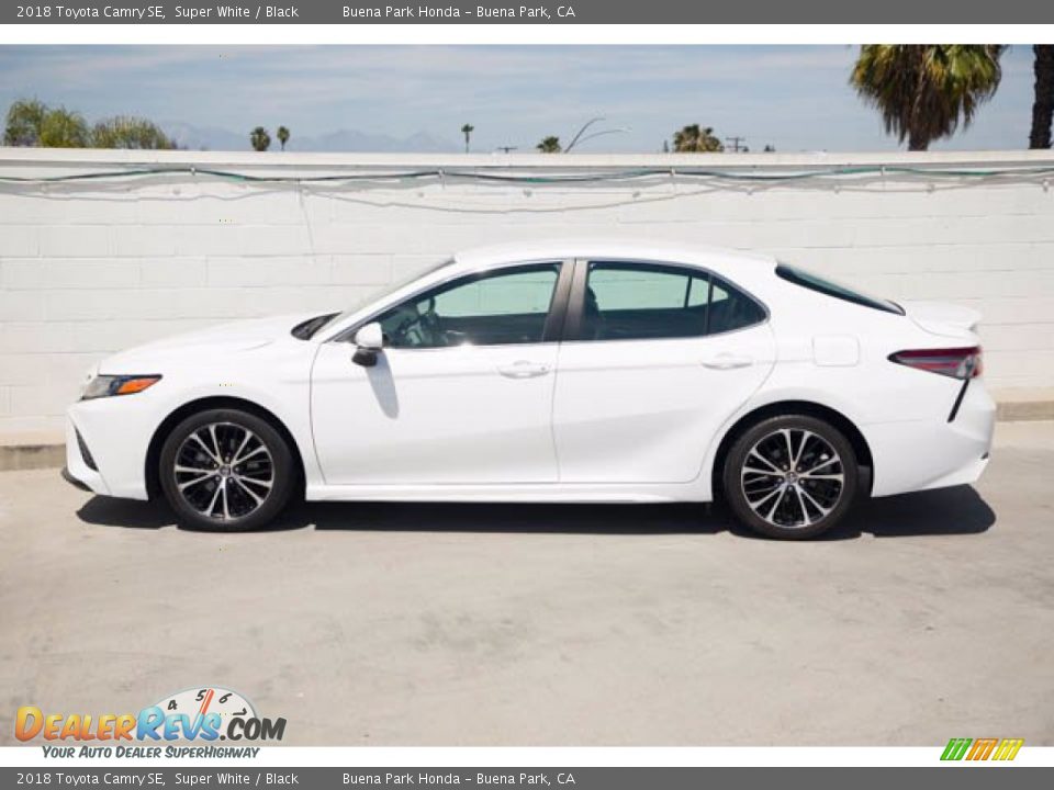 2018 Toyota Camry SE Super White / Black Photo #10