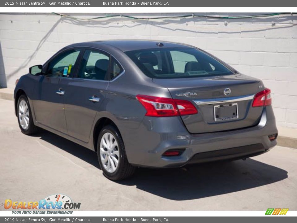 2019 Nissan Sentra SV Gun Metallic / Charcoal Photo #2