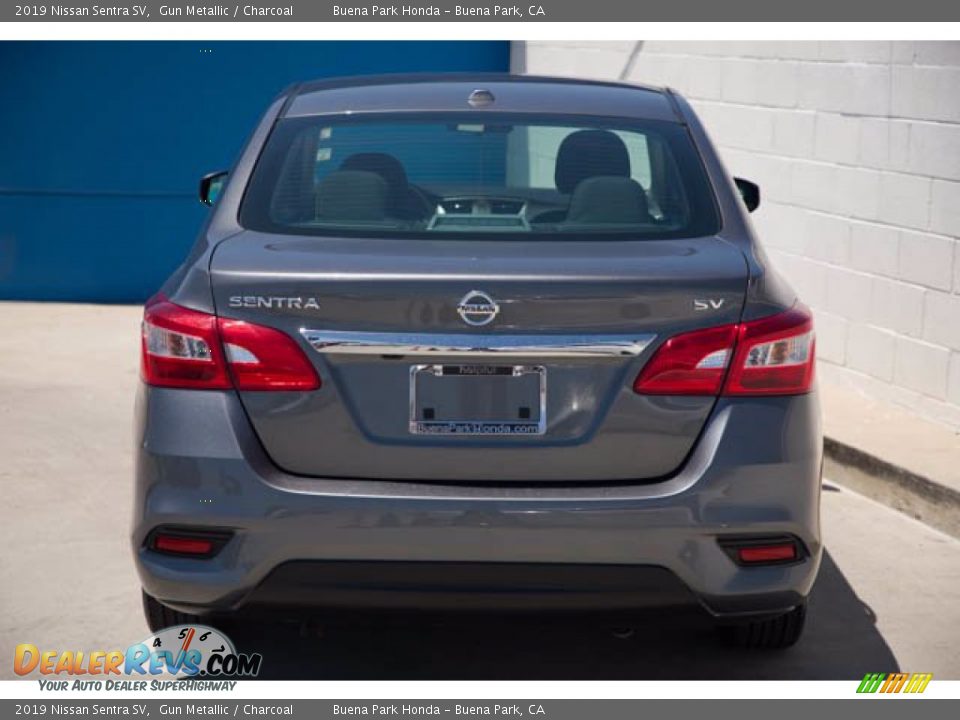 2019 Nissan Sentra SV Gun Metallic / Charcoal Photo #11