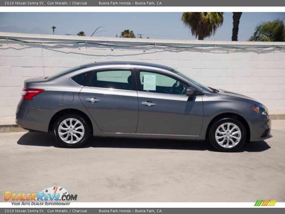 2019 Nissan Sentra SV Gun Metallic / Charcoal Photo #14