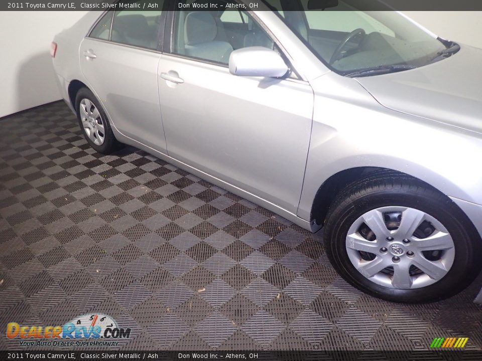 2011 Toyota Camry LE Classic Silver Metallic / Ash Photo #3