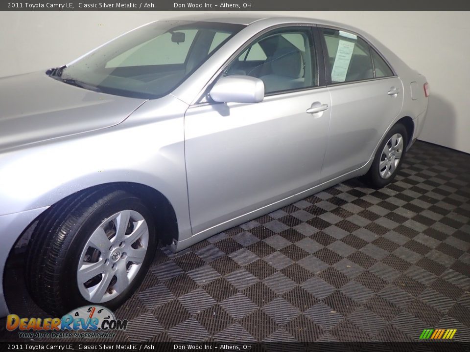 2011 Toyota Camry LE Classic Silver Metallic / Ash Photo #7