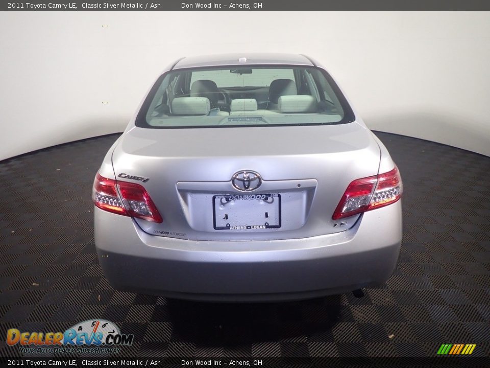 2011 Toyota Camry LE Classic Silver Metallic / Ash Photo #10