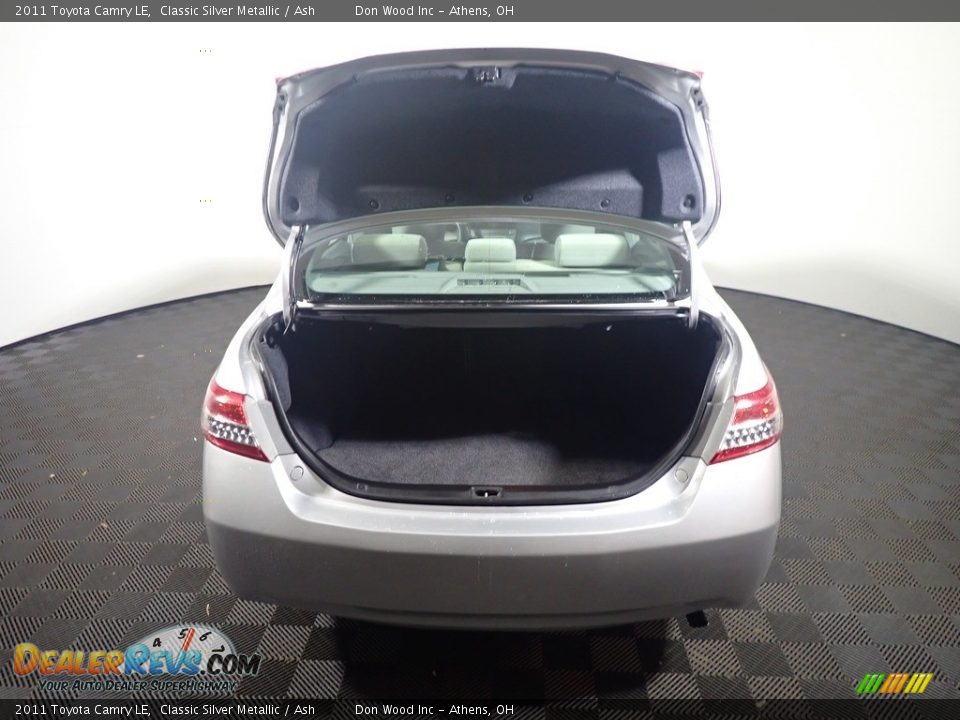 2011 Toyota Camry LE Classic Silver Metallic / Ash Photo #11