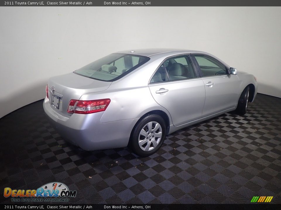 2011 Toyota Camry LE Classic Silver Metallic / Ash Photo #14