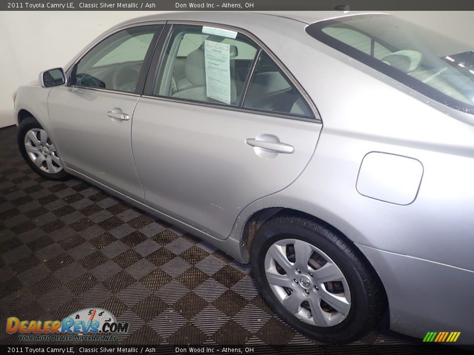 2011 Toyota Camry LE Classic Silver Metallic / Ash Photo #15