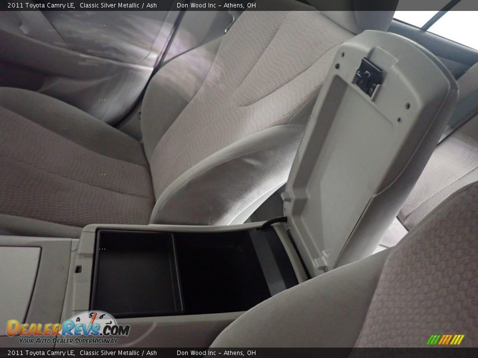 2011 Toyota Camry LE Classic Silver Metallic / Ash Photo #29