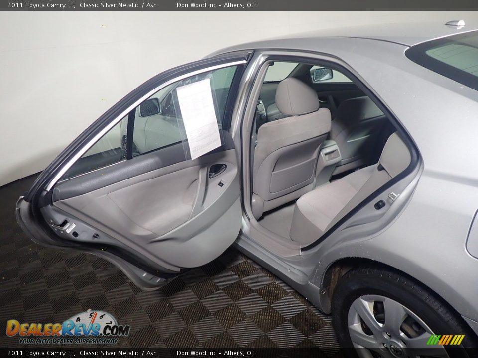 2011 Toyota Camry LE Classic Silver Metallic / Ash Photo #30