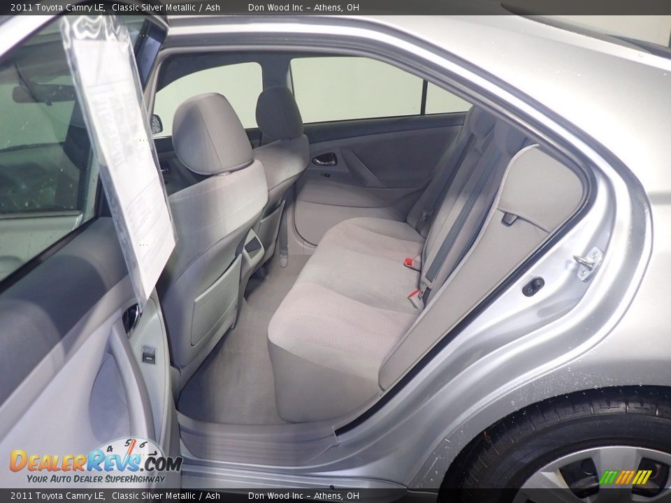 2011 Toyota Camry LE Classic Silver Metallic / Ash Photo #31