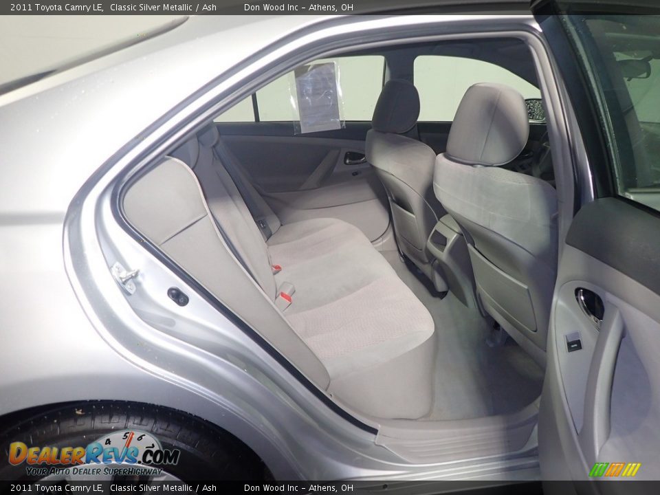 2011 Toyota Camry LE Classic Silver Metallic / Ash Photo #33