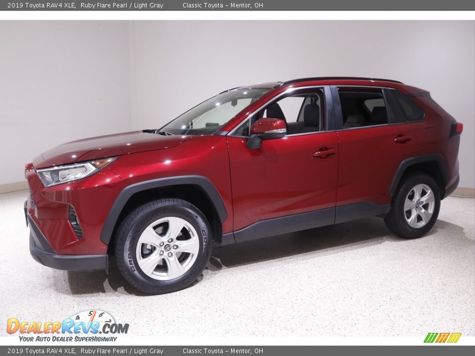2019 Toyota RAV4 XLE Ruby Flare Pearl / Light Gray Photo #3