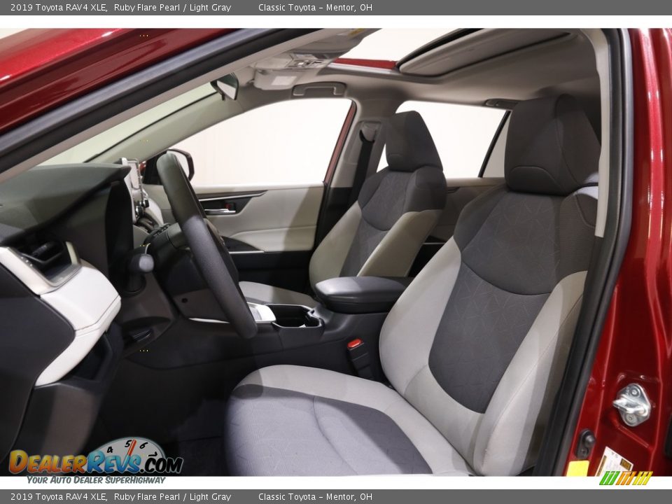 2019 Toyota RAV4 XLE Ruby Flare Pearl / Light Gray Photo #5