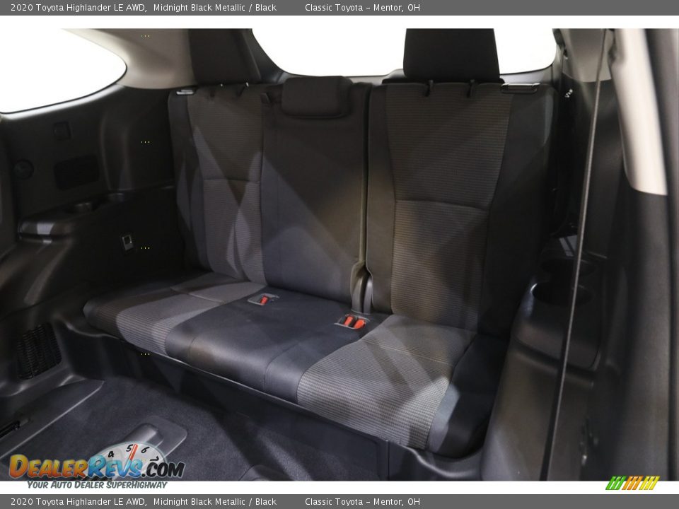 2020 Toyota Highlander LE AWD Midnight Black Metallic / Black Photo #18