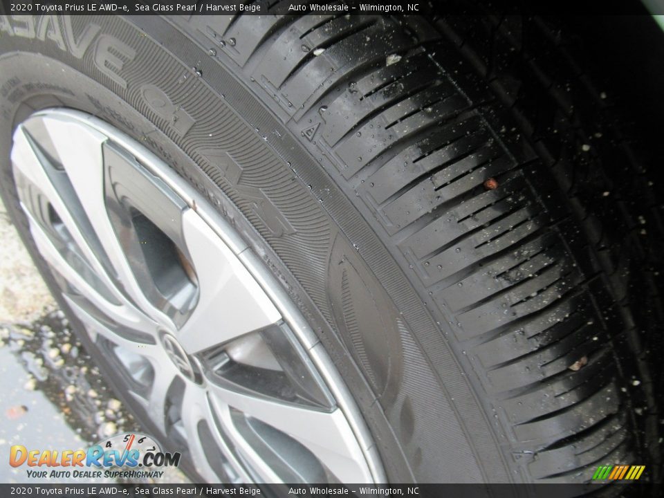2020 Toyota Prius LE AWD-e Sea Glass Pearl / Harvest Beige Photo #10