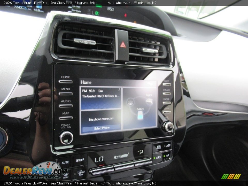 2020 Toyota Prius LE AWD-e Sea Glass Pearl / Harvest Beige Photo #18