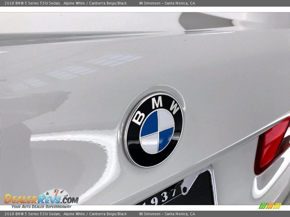 2018 BMW 5 Series 530i Sedan Alpine White / Canberra Beige/Black Photo #31