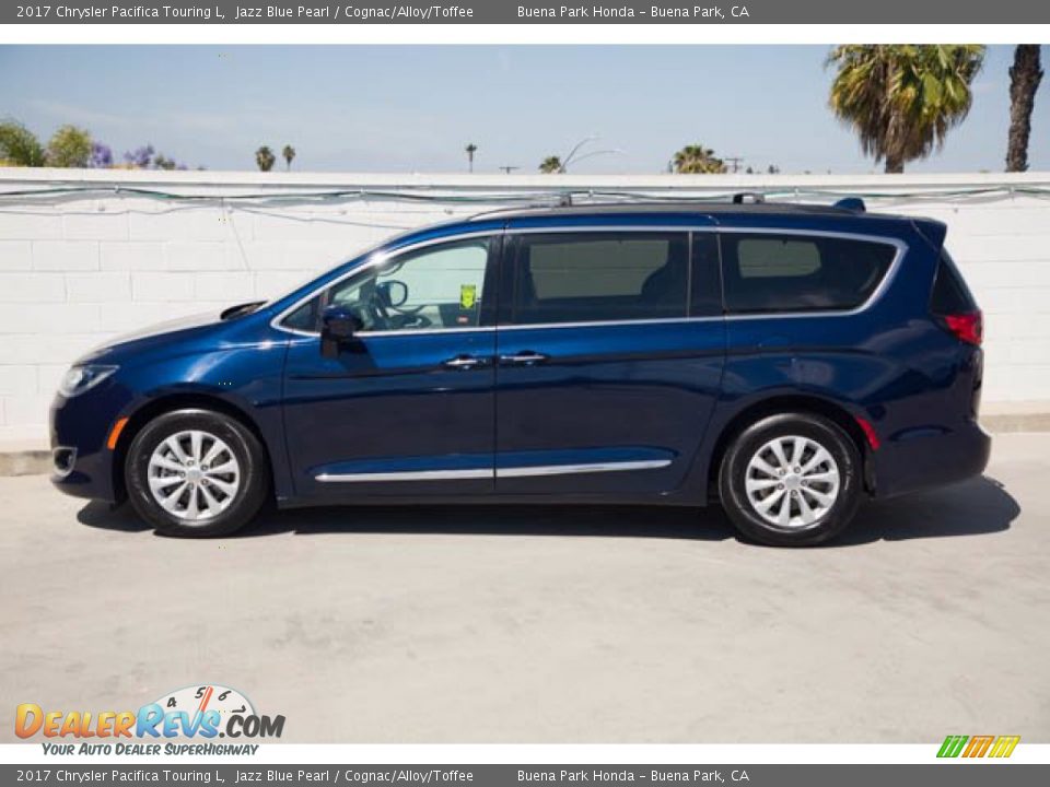2017 Chrysler Pacifica Touring L Jazz Blue Pearl / Cognac/Alloy/Toffee Photo #8